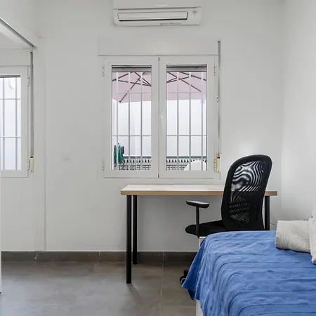 Holiday home Charming 3 Bedroom House With 2 Terraces Malaga