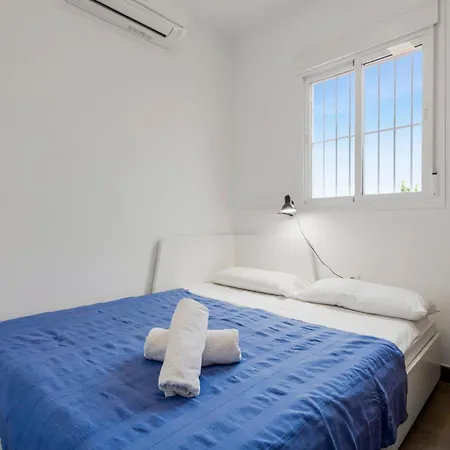 Charming 3 Bedroom House With 2 Terraces