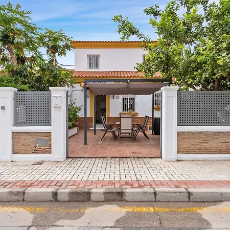 Holiday home Charming 3 Bedroom House With 2 Terraces