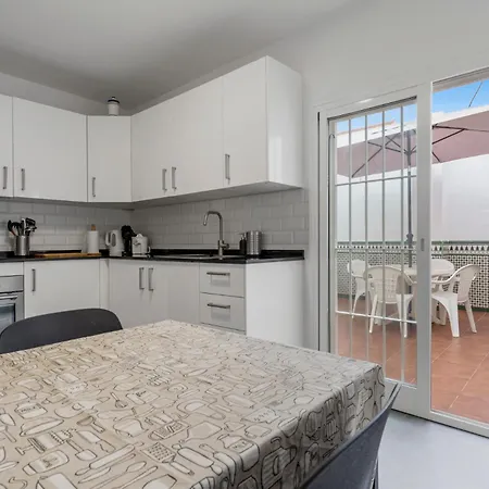 Charming 3 Bedroom House With 2 Terraces Holiday home Malaga