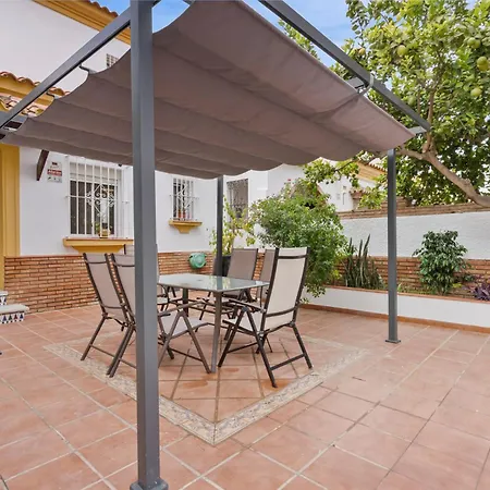 Charming 3 Bedroom House With 2 Terraces